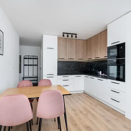 Prokocim Kosocicka By Bookinghost *